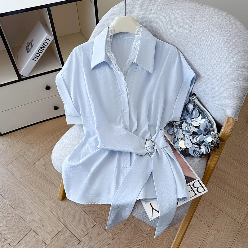 French Minimalist Asymmetric Light Blue Lace Trim Blouse Collared Batwing Sleeve Belted Casual Shirt Women Summer Ribbon Outfits
French Minimalist Asymmetric Light Blue Lace Trim Blouse Collared Batwing Sleeve Belted Casual Shirt Women Summer Ribbon Outfits