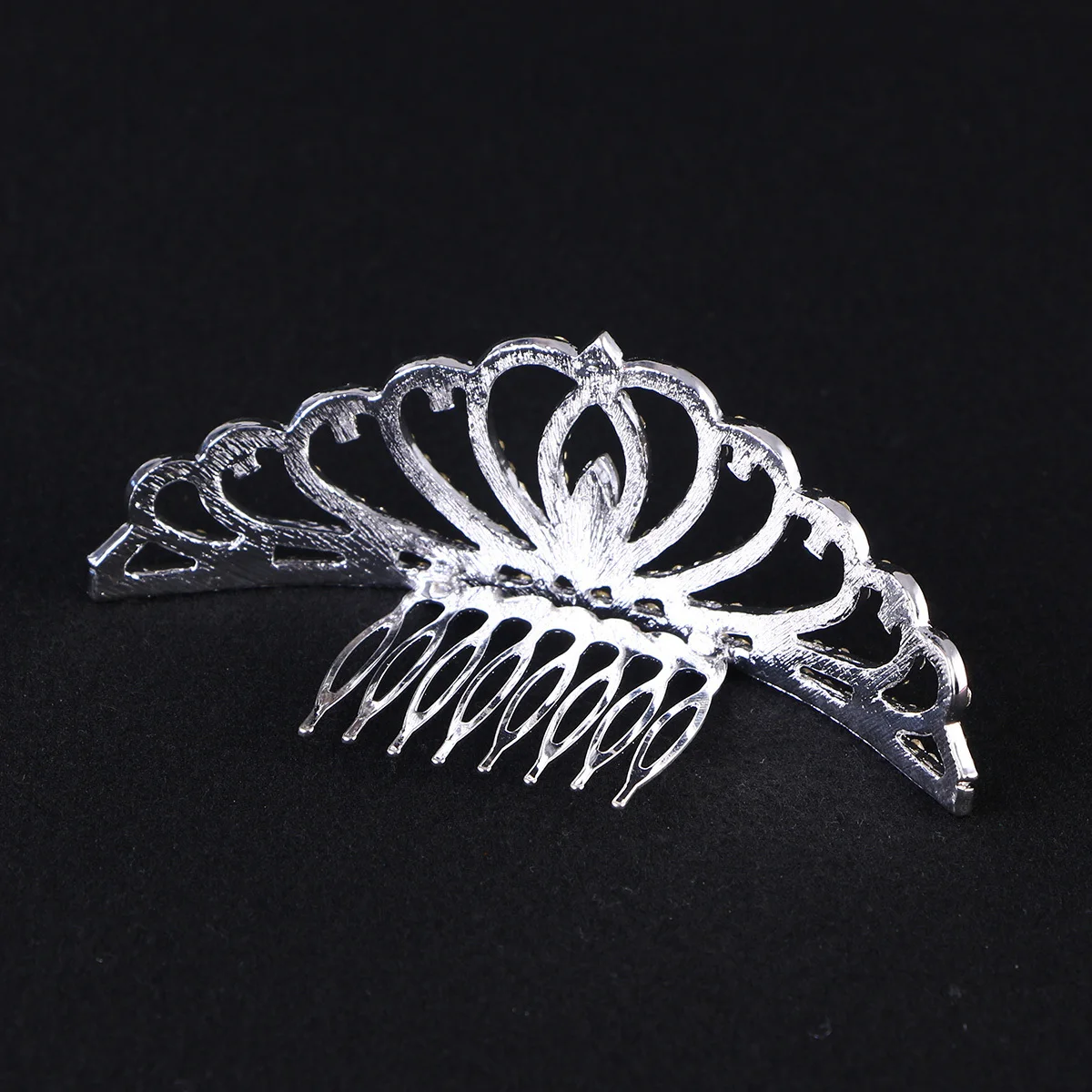 Rhinestone Tiara Crown Bridal Hair Comb Wedding Pageant Headpiece Women Party Accessory Elegant Hair Styling Tool
Rhinestone Tiara Crown Bridal Hair Comb Wedding Pageant Headpiece Women Party Accessory Elegant Hair Styling Tool