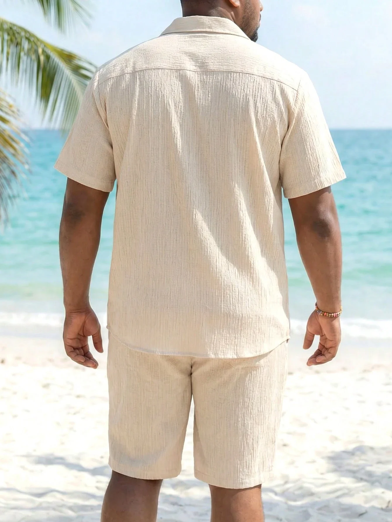 Men Plus Size 2 Piece Set Solid Textured Short Sleeve Shirt And Shorts
Men Plus Size 2 Piece Set Solid Textured Short Sleeve Shirt And Shorts