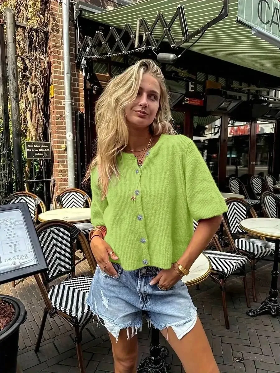 Women V-Neck Short Sleeve Cardigan Front Button Casual Knit Sweater Spring
Women V-Neck Short Sleeve Cardigan Front Button Casual Knit Sweater Spring