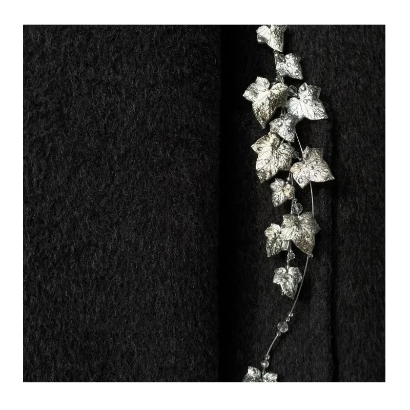 Vintage Silver Ivy Leaves Brooch Autumn and Winter Sweater Brooch Pocket Collar Pin Coat Pin Premium Accessories
Vintage Silver Ivy Leaves Brooch Autumn and Winter Sweater Brooch Pocket Collar Pin Coat Pin Premium Accessories