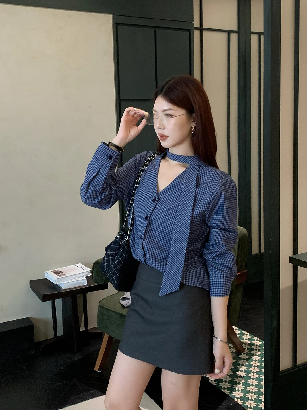 Сладкий и пикантный стиль: Новинка осени 2026 – женский свободный кардиган в клетку из смесового хлопка и полиэстера с длинными рукавами для повседневной носки
Сладкий и пикантный стиль: Новинка осени 2026 – женский свободный кардиган в клетку из смесового хлопка и полиэстера с длинными рукавами для повседневной носки