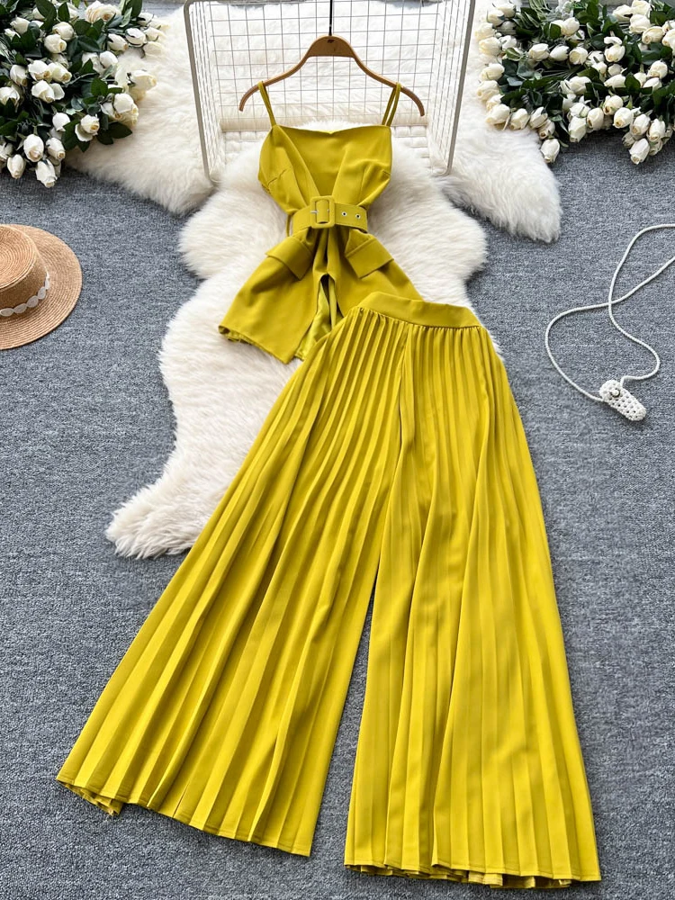 Укороченный топ с завязками на талии и широкие брюки с высокой талией, женский костюмный комплект, модная летняя коллекция Sle
Укороченный топ с завязками на талии и широкие брюки с высокой талией, женский костюмный комплект, модная летняя коллекция Sle