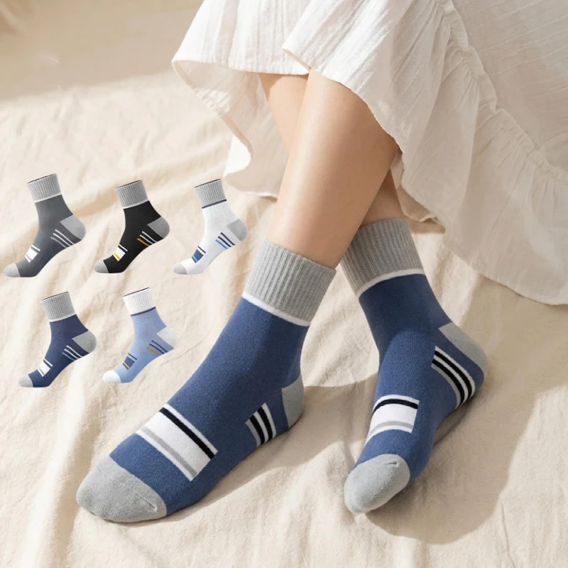 Four season men's mid tube sports hiking sockswith breathable,sweat absorbing,odor proof stripes,versatile business sports socks
Four season men's mid tube sports hiking sockswith breathable,sweat absorbing,odor proof stripes,versatile business sports socks
