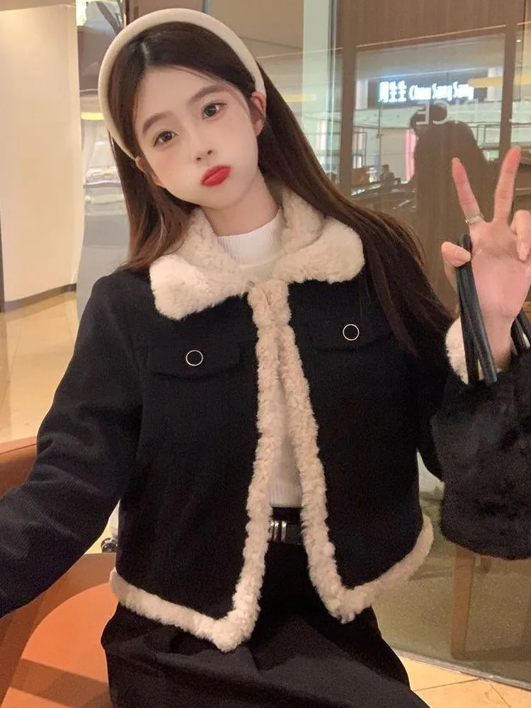 Black Short Thickened Fleece Lined Lamb Fur Outerwear Women's Winter Warm Stylish Slimming Cotton Coat Small Fragrance Style
Black Short Thickened Fleece Lined Lamb Fur Outerwear Women's Winter Warm Stylish Slimming Cotton Coat Small Fragrance Style