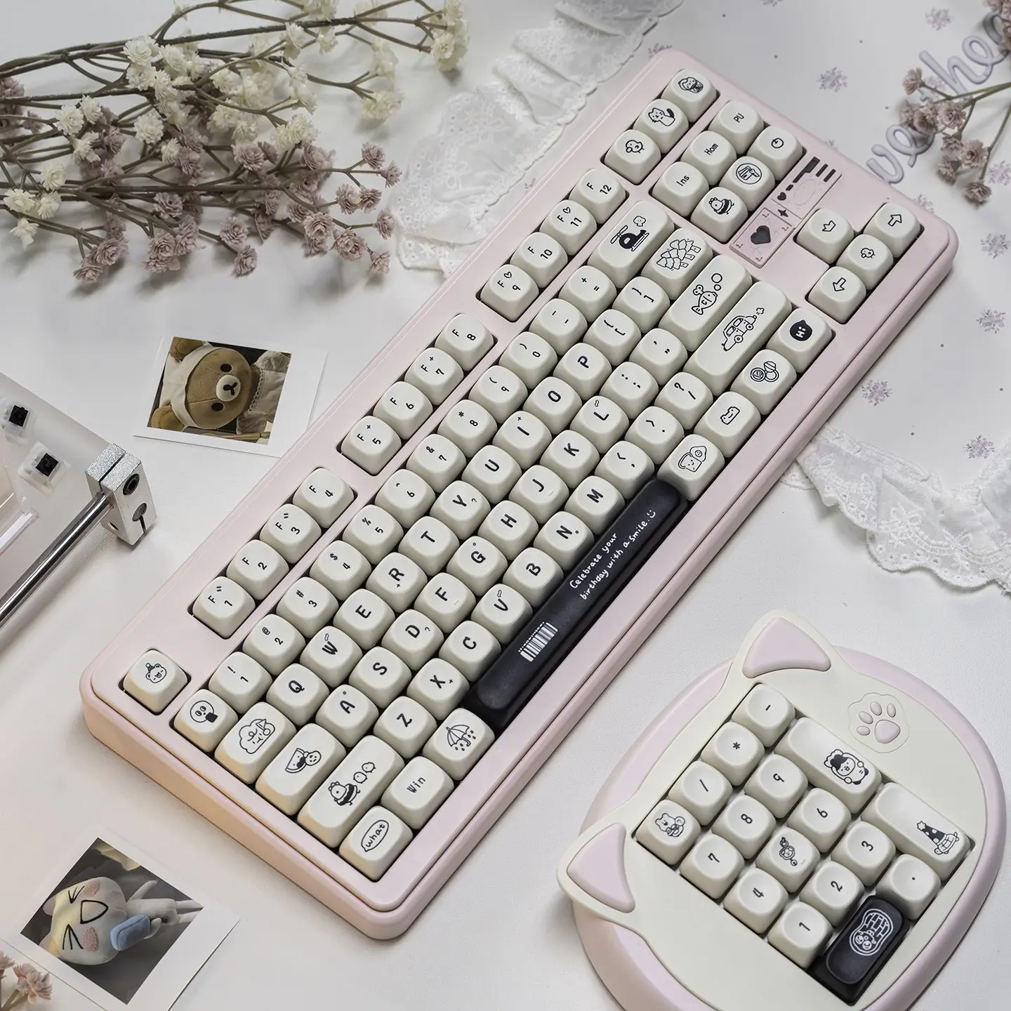 Xiaoxing daily mechanical keyboard keycaps minimalist white PBT sublimation MOA high suitability 65/75/87/104
Xiaoxing daily mechanical keyboard keycaps minimalist white PBT sublimation MOA high suitability 65/75/87/104