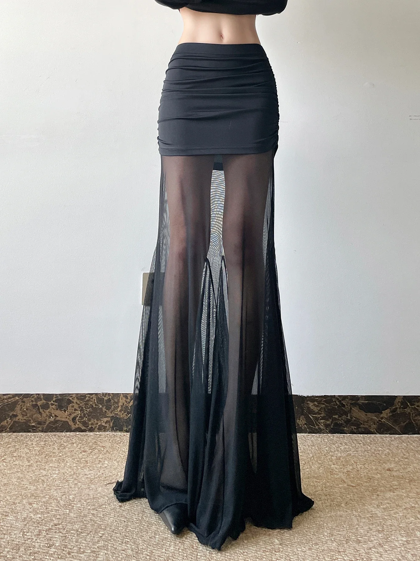 FDEY Vintage Sexy Solid Mesh Skirts Low Waisted Y2K Aesthetic Korean Outfits Clubwear Long Black Knitted Women's Bottom
FDEY Vintage Sexy Solid Mesh Skirts Low Waisted Y2K Aesthetic Korean Outfits Clubwear Long Black Knitted Women's Bottom
