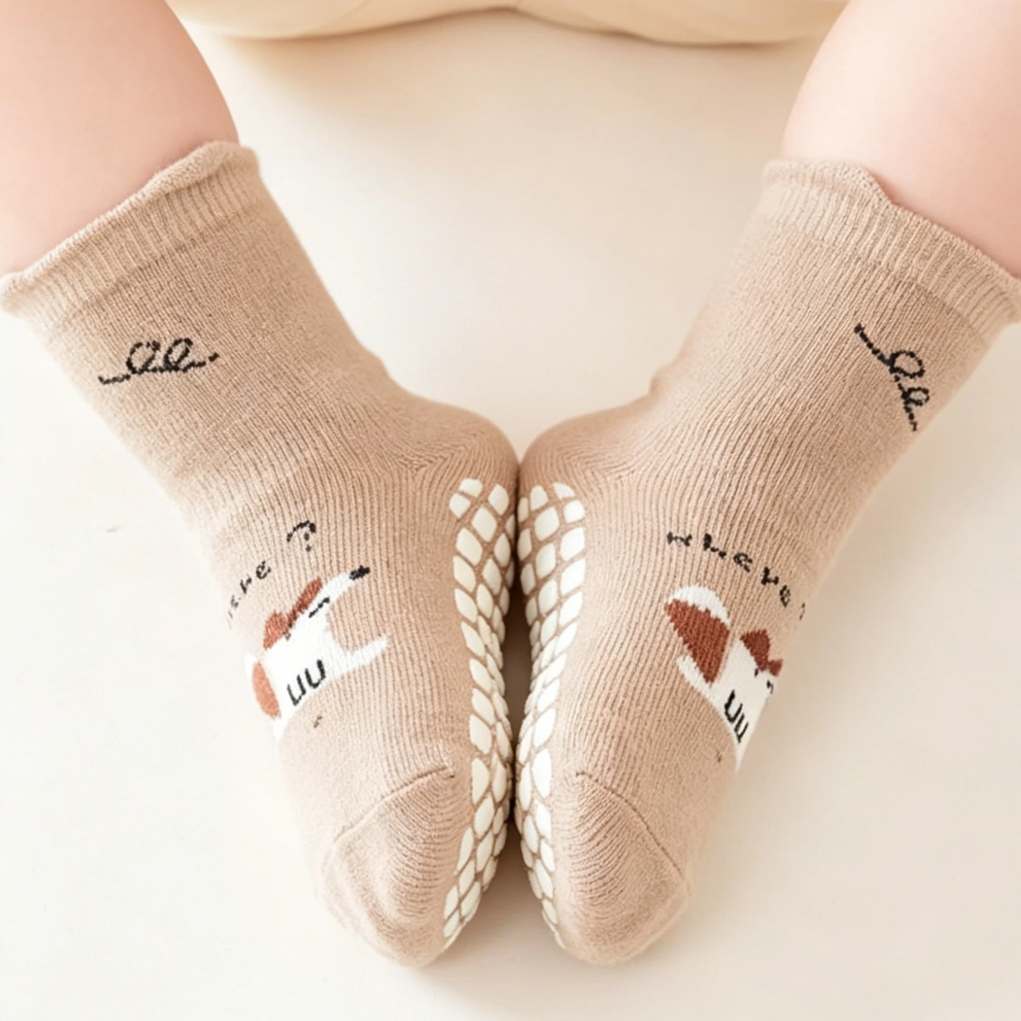 Cute Baby Boy Ankle Socks with Fun Animal Design Soft Cotton Breathable Non Slip Grip Socks for Playtime and Outings
Cute Baby Boy Ankle Socks with Fun Animal Design Soft Cotton Breathable Non Slip Grip Socks for Playtime and Outings