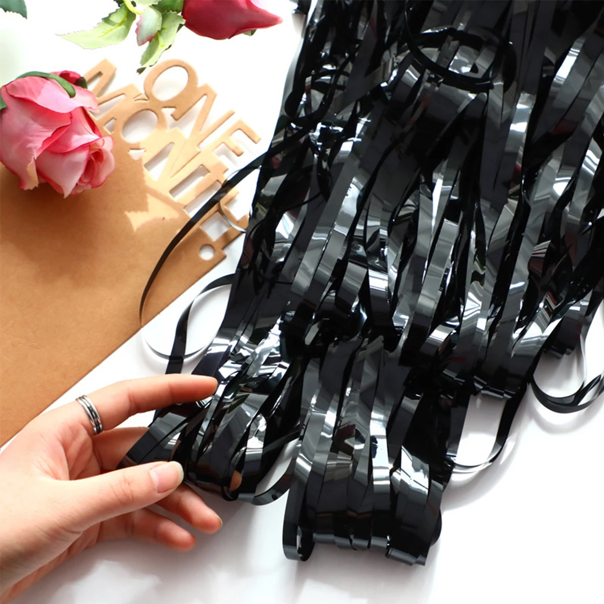 4pcs Door Decor Party Background Wall Decoration Festive Adornment Tassel Props for Birthday Celebration Stage 
4pcs Door Decor Party Background Wall Decoration Festive Adornment Tassel Props for Birthday Celebration Stage