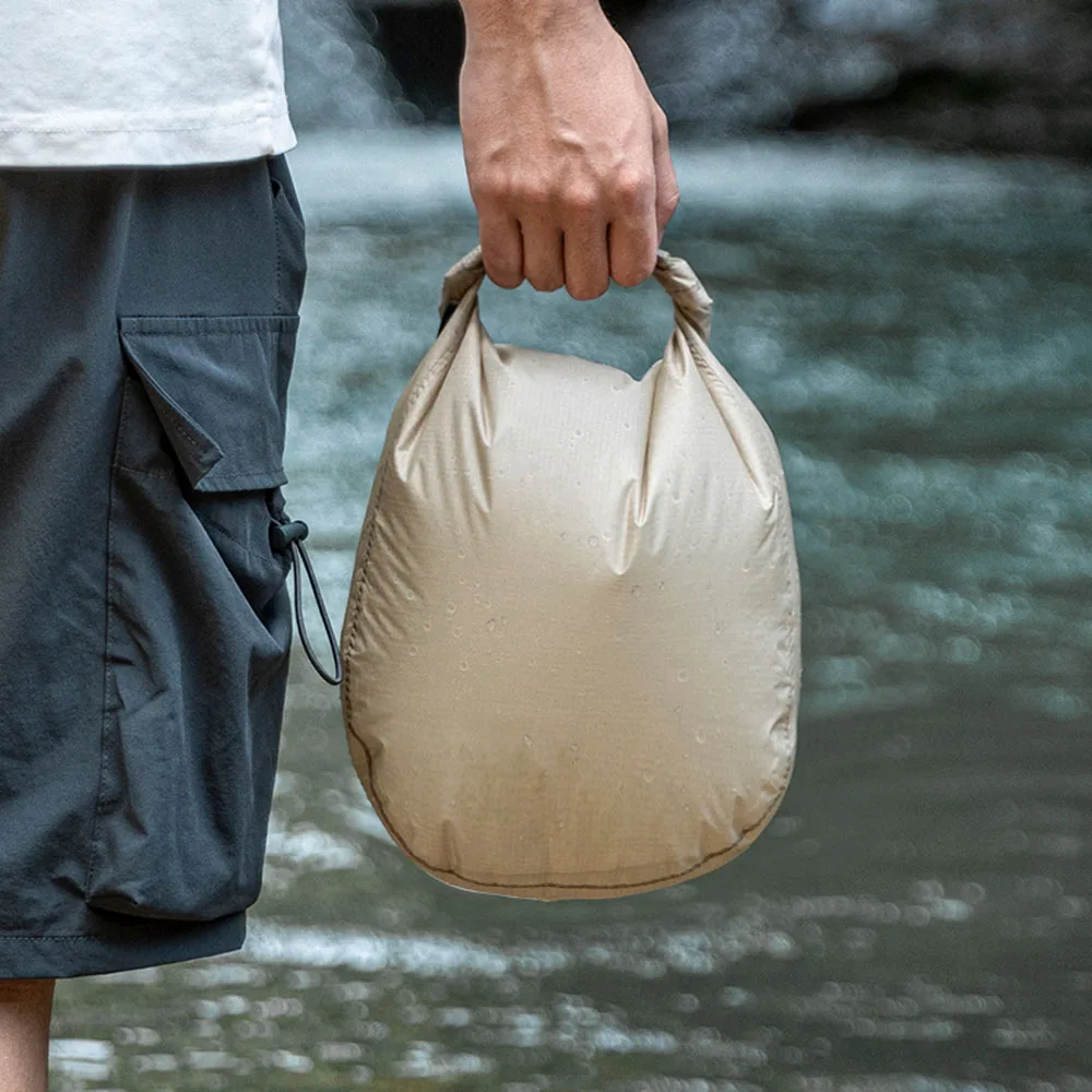 S M L Lightweight Waterproof Dry Bag - Portable Dry-Wet Separation Organizer For Swimming Canyoning & Rafting 25.8g 35.4g 44g
S M L Lightweight Waterproof Dry Bag - Portable Dry-Wet Separation Organizer For Swimming Canyoning & Rafting 25.8g 35.4g 44g