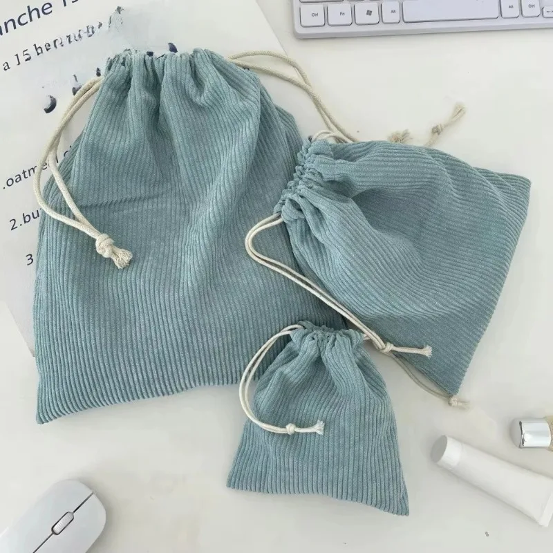 Solid Color Corduroy Drawstring Cosmetic Bags Christmas Gift Package Storage Bag Travel Cosmetic Lipstick Makeup Organizer Pouch
Solid Color Corduroy Drawstring Cosmetic Bags Christmas Gift Package Storage Bag Travel Cosmetic Lipstick Makeup Organizer Pouch
