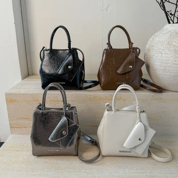 2025 Must-Have Bucket Bag - Elevated Everyday Tote with Convertible Strap
2025 Must-Have Bucket Bag - Elevated Everyday Tote with Convertible Strap