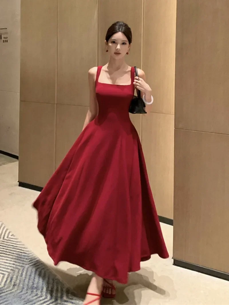 MiiiiX French Style Red Strap Long Dress Women Evening Gown 2024 Summer New A-line Sleeveless Elegant Party Dress Female Clothes
MiiiiX French Style Red Strap Long Dress Women Evening Gown 2024 Summer New A-line Sleeveless Elegant Party Dress Female Clothes