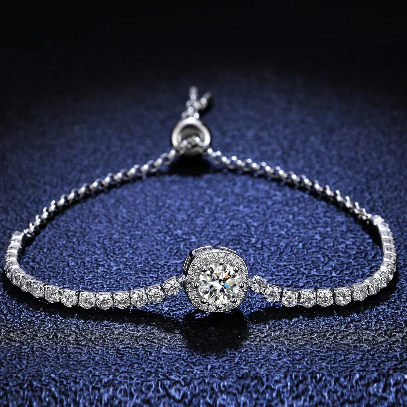Luxury Platinum Pt950 Bracelet Moissanite Diamond Bracelet Moissanite Diamond Bag Simple Women Wedding Jewelry Gift
Luxury Platinum Pt950 Bracelet Moissanite Diamond Bracelet Moissanite Diamond Bag Simple Women Wedding Jewelry Gift