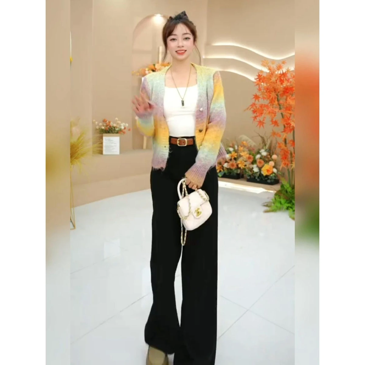 High Waist Wide Leg Casual Jeans Women's Fashionable Loose Straight Cut Denim Pants Vintage Floor-Length Trousers
High Waist Wide Leg Casual Jeans Women's Fashionable Loose Straight Cut Denim Pants Vintage Floor-Length Trousers