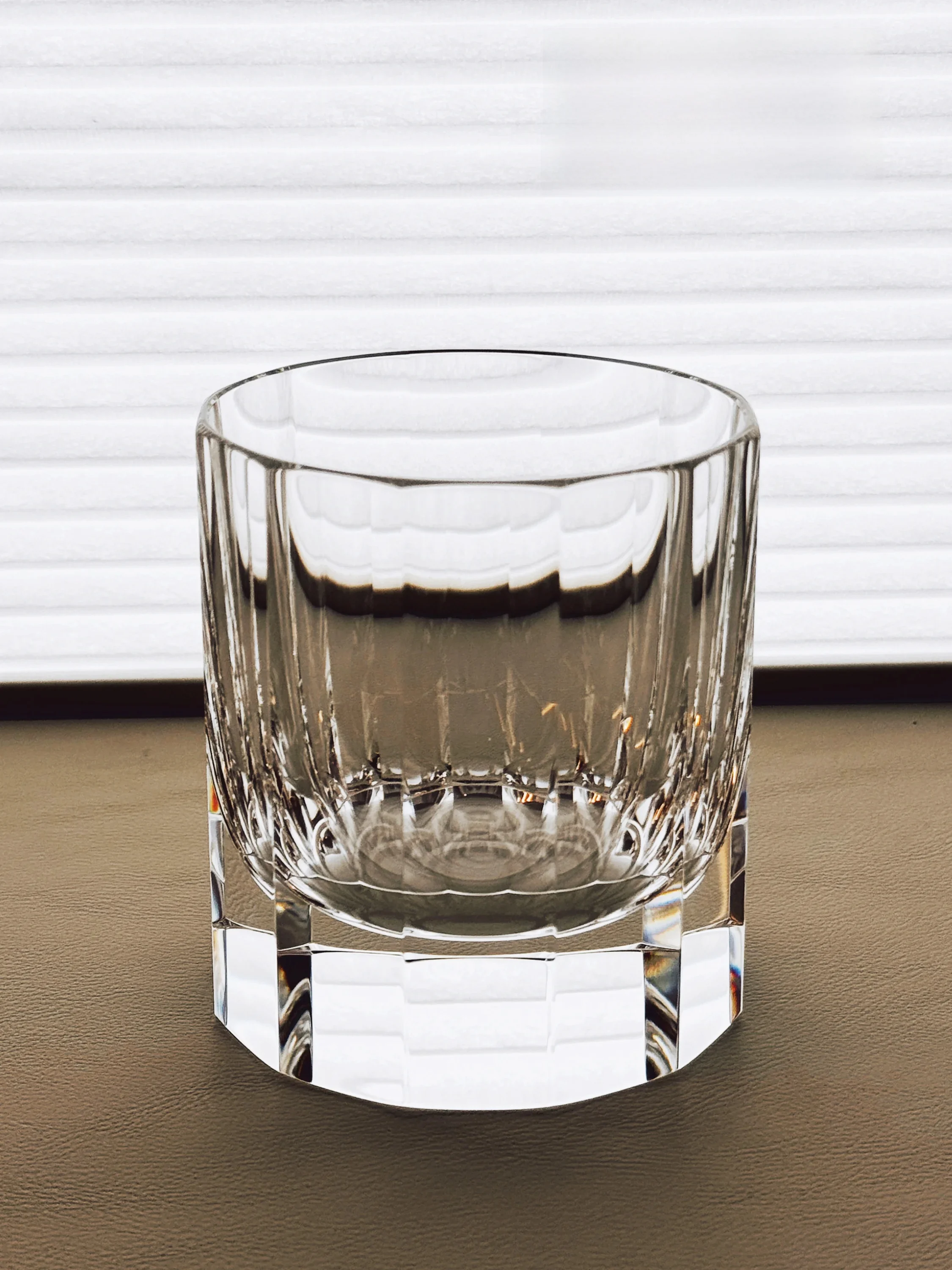 Premium Whiskey Glass Lead-Free K9 Crystal High-End Glass Cup for Foreign Liquor Nordic Style Handmade Crafted Color
Premium Whiskey Glass Lead-Free K9 Crystal High-End Glass Cup for Foreign Liquor Nordic Style Handmade Crafted Color