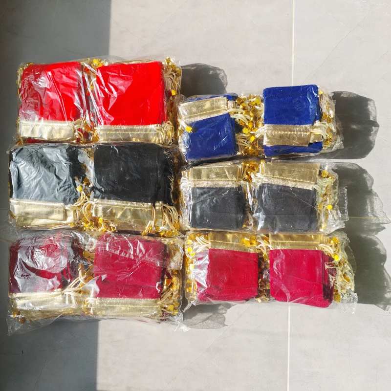 50pcs 7x9 9x12 12x16 15x20 Gold Bead Velvet Jewelry Bags Drawstring Packaging Pouches for Christmas Wedding Jewellery Gift Bag
50pcs 7x9 9x12 12x16 15x20 Gold Bead Velvet Jewelry Bags Drawstring Packaging Pouches for Christmas Wedding Jewellery Gift Bag