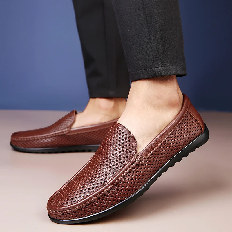 Summer Fashion Men Casual Shoes Leather Breathable Hollow Out Mens Loafers Luxury Brand Moccasins Men Slip on Driving Shoes
Summer Fashion Men Casual Shoes Leather Breathable Hollow Out Mens Loafers Luxury Brand Moccasins Men Slip on Driving Shoes