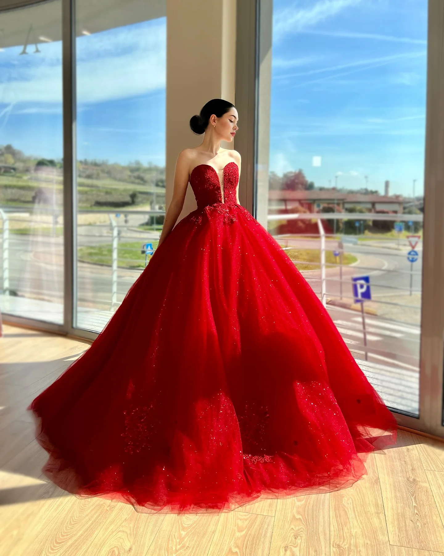 Customized Temperament Organza A-Line Sequined Evening Dresses Strapless Sleeveless Red Panel Train Bespoke Occasion Gowns
Customized Temperament Organza A-Line Sequined Evening Dresses Strapless Sleeveless Red Panel Train Bespoke Occasion Gowns