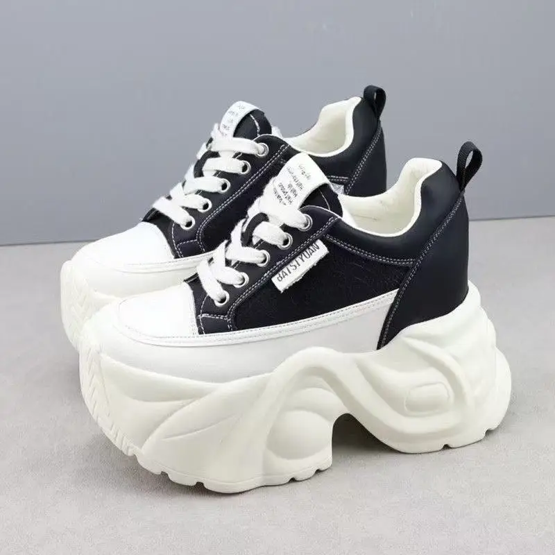 2026 Women's 12cm Thick Sole Autumn New Dad Sneakers White Chunky Soft Insole Elevator Shoes Comfortable Platform Casual Shoes
2026 Women's 12cm Thick Sole Autumn New Dad Sneakers White Chunky Soft Insole Elevator Shoes Comfortable Platform Casual Shoes