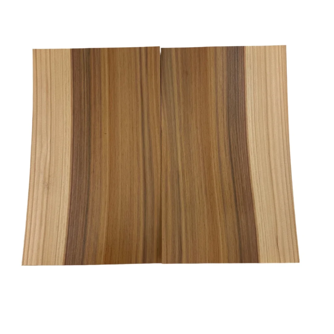 2PCS Australian Natural Straight Grain Rosewood Veneer, 0.4-0.5mm, 30x17cm, For Guitar Body Veneering & Marquetry.
2PCS Australian Natural Straight Grain Rosewood Veneer, 0.4-0.5mm, 30x17cm, For Guitar Body Veneering & Marquetry.
