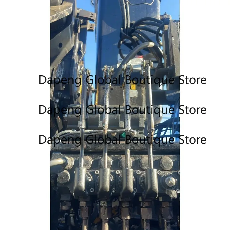 Four Joystick 12V 24V Wireless Remote Controller Mobile Lifting Machinery Operating Kit
Four Joystick 12V 24V Wireless Remote Controller Mobile Lifting Machinery Operating Kit