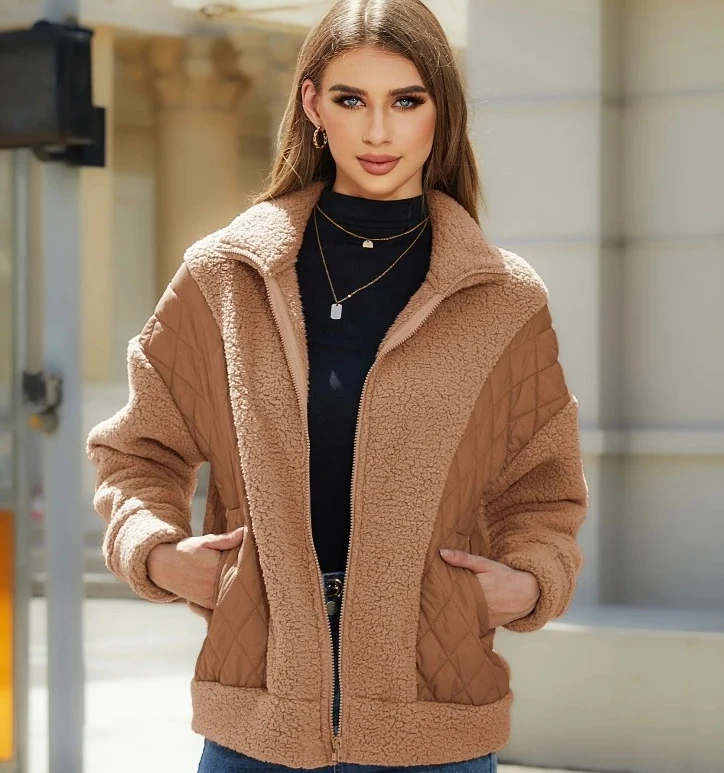 Women's Patchwork Faux Fur Jacket Short Gray Plush Coat Zip Up Lapel Collar Luxurious Warm Thick Winter Streetwear Outerwear
Women's Patchwork Faux Fur Jacket Short Gray Plush Coat Zip Up Lapel Collar Luxurious Warm Thick Winter Streetwear Outerwear