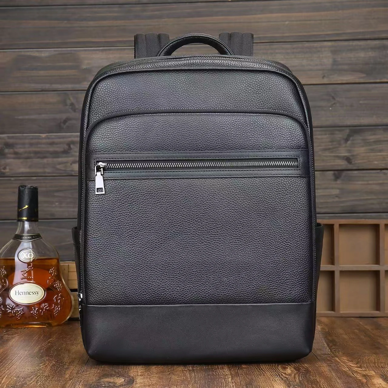 wmnuo Backpack Men Genuine Top Layer Cow Leather Simple Business Bag Man Shoulder Bag Mochila Travel School Bag Tablet Rucksack
wmnuo Backpack Men Genuine Top Layer Cow Leather Simple Business Bag Man Shoulder Bag Mochila Travel School Bag Tablet Rucksack