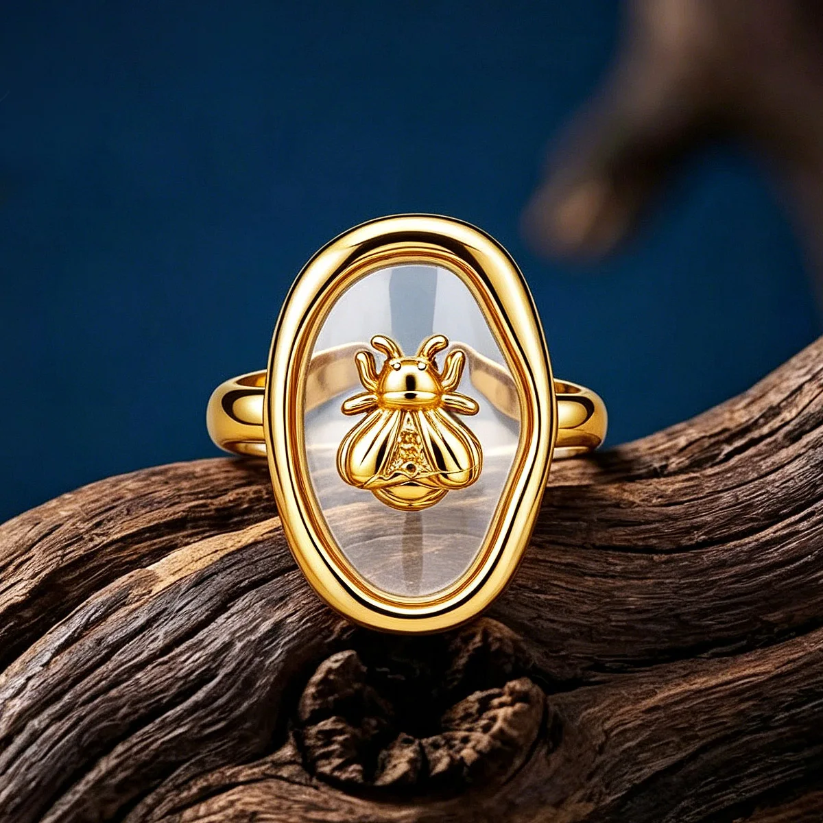 Vintage Bee Emblem Stainless Steel 18K Gold Plated Oval Open Ring For Women Transparent Panel Statement Jewelry Gift Daily Wear
Vintage Bee Emblem Stainless Steel 18K Gold Plated Oval Open Ring For Women Transparent Panel Statement Jewelry Gift Daily Wear