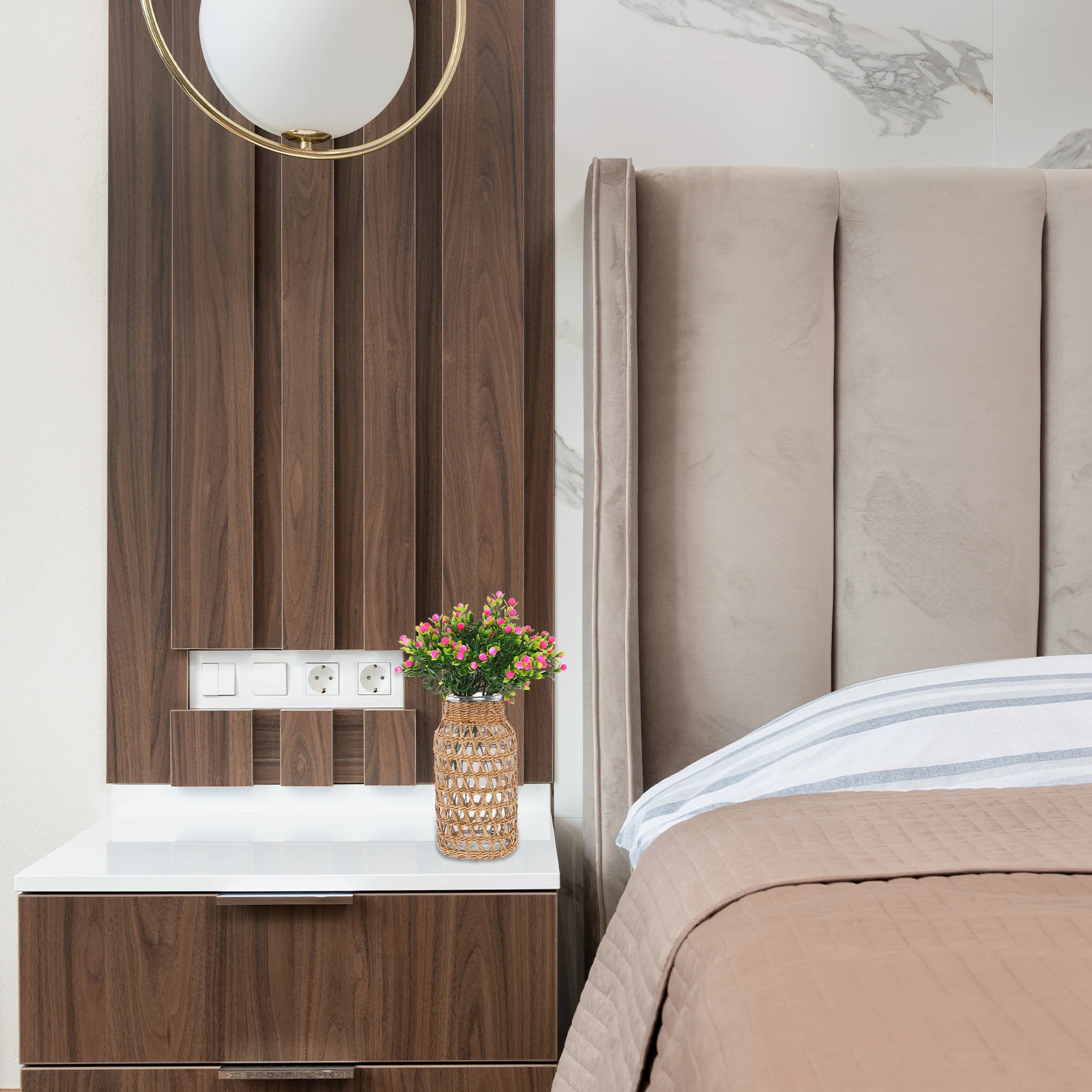 Woven Glass Vase Rustic Straw Flower Container Decorative Glass Vase for Dried Flower Arrangement Home Desktop Decoration
Woven Glass Vase Rustic Straw Flower Container Decorative Glass Vase for Dried Flower Arrangement Home Desktop Decoration