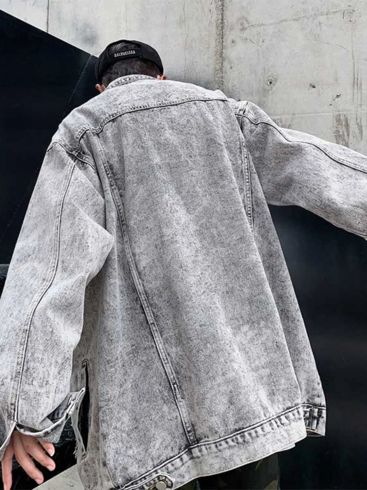 Ретро-куртка из денима в американском стиле для мужчин: повседневная, молодежная, для весны и осени, в стиле хип-хоп, для уличной моды
Ретро-куртка из денима в американском стиле для мужчин: повседневная, молодежная, для весны и осени, в стиле хип-хоп, для уличной моды