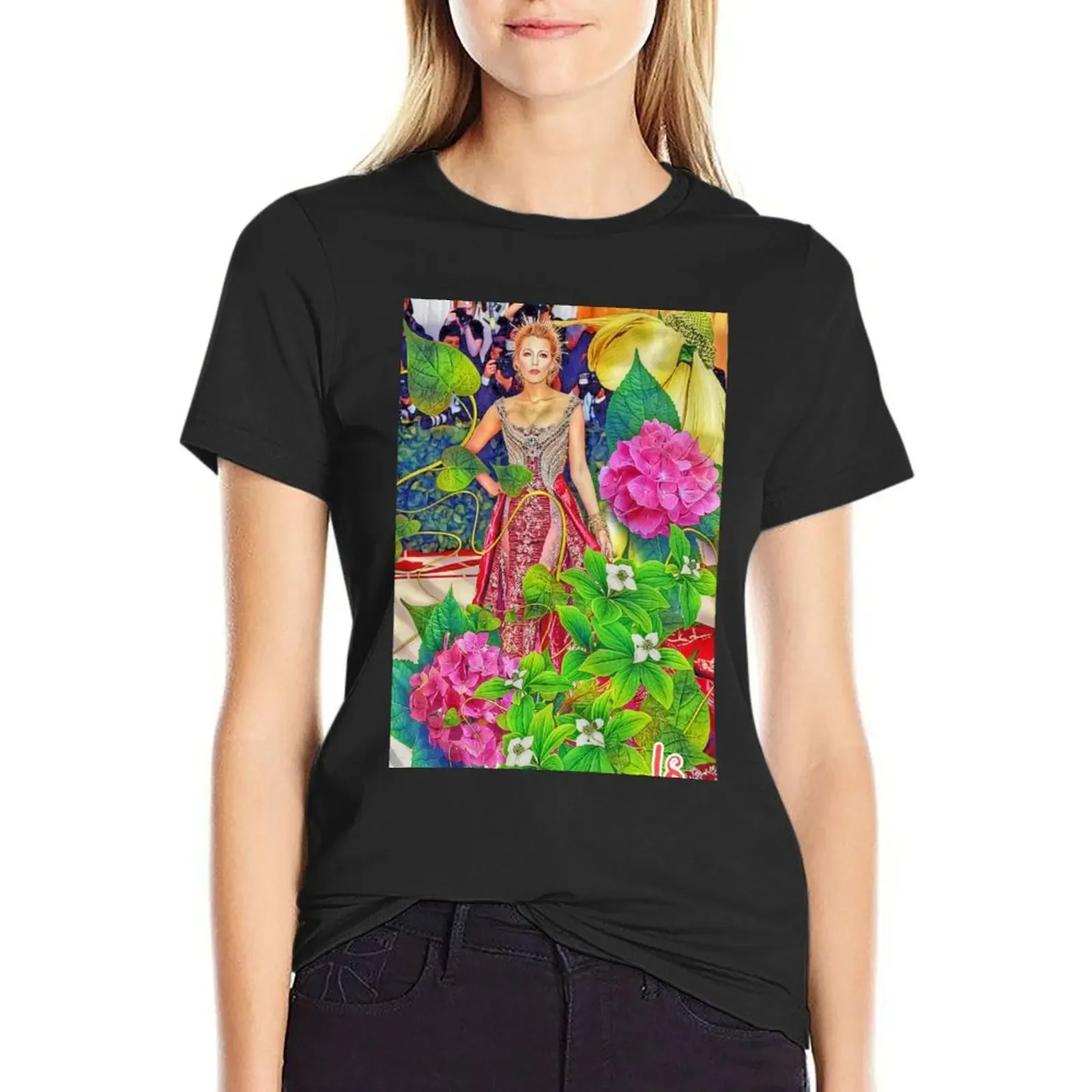 Blake lively T-Shirt blanks vintage shirts graphic tees sports fans plus size t shirts for Women loose fit
Blake lively T-Shirt blanks vintage shirts graphic tees sports fans plus size t shirts for Women loose fit