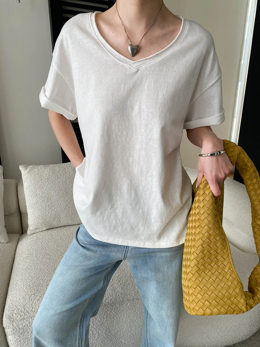 Summer women's casual solid color curled edge design sense V-neck versatile loose slimming short sleeved T-shirt
Summer women's casual solid color curled edge design sense V-neck versatile loose slimming short sleeved T-shirt