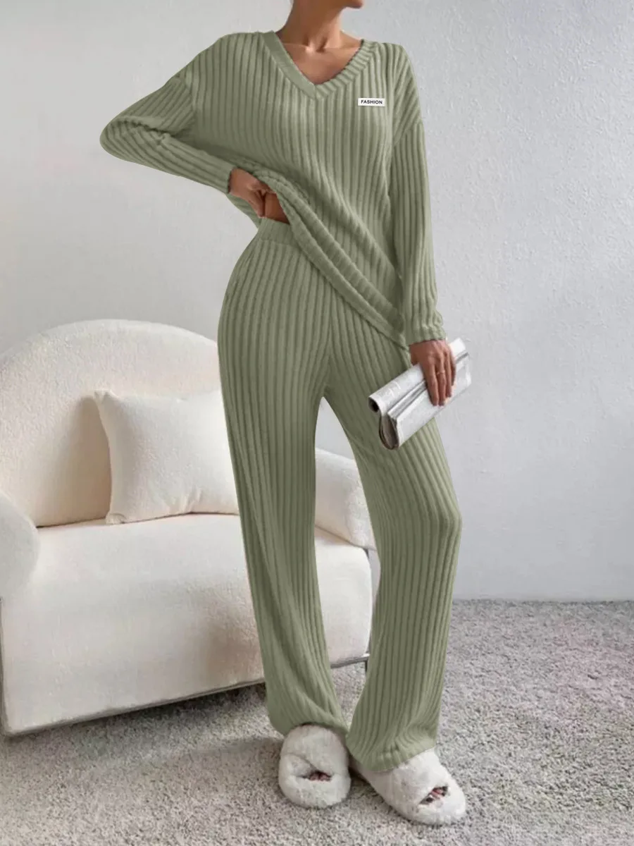 Women's Fashionable Casual V-neck Striped Long-Sleeved Top And Straight Leg Trousers Loose Fit Versatile Suit Set
Women's Fashionable Casual V-neck Striped Long-Sleeved Top And Straight Leg Trousers Loose Fit Versatile Suit Set