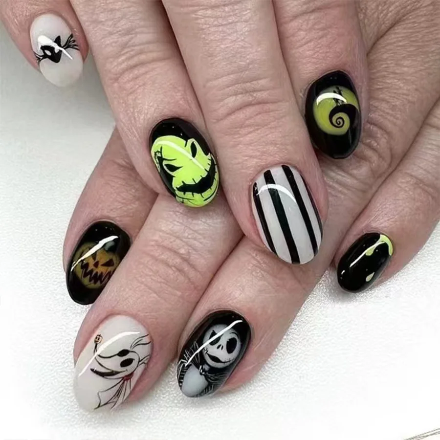 24 Pcs Halloween Acrylic Nails Press on For Women Short Round Nail Tips Skull Head Black White Stripes False Nails with Tools
24 Pcs Halloween Acrylic Nails Press on For Women Short Round Nail Tips Skull Head Black White Stripes False Nails with Tools
