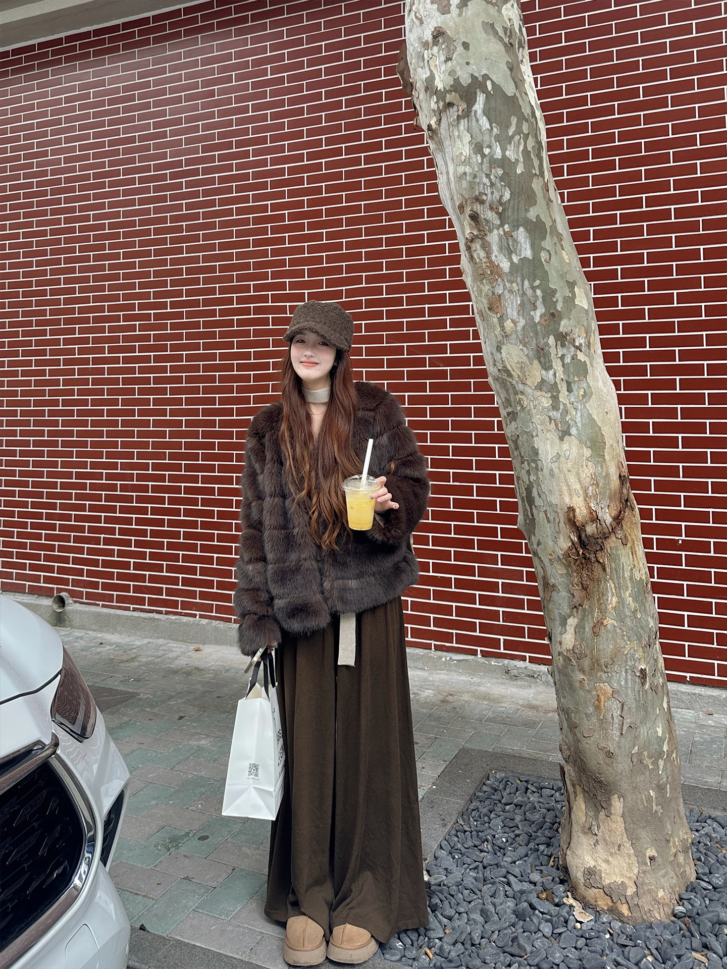 Ele WANNANKE Herbe Laurel Faux Mink Fur Jaet Horizontal Row Eco-friendly Luxury Outerwear for Young Women ort Sle
Ele WANNANKE Herbe Laurel Faux Mink Fur Jaet Horizontal Row Eco-friendly Luxury Outerwear for Young Women ort Sle