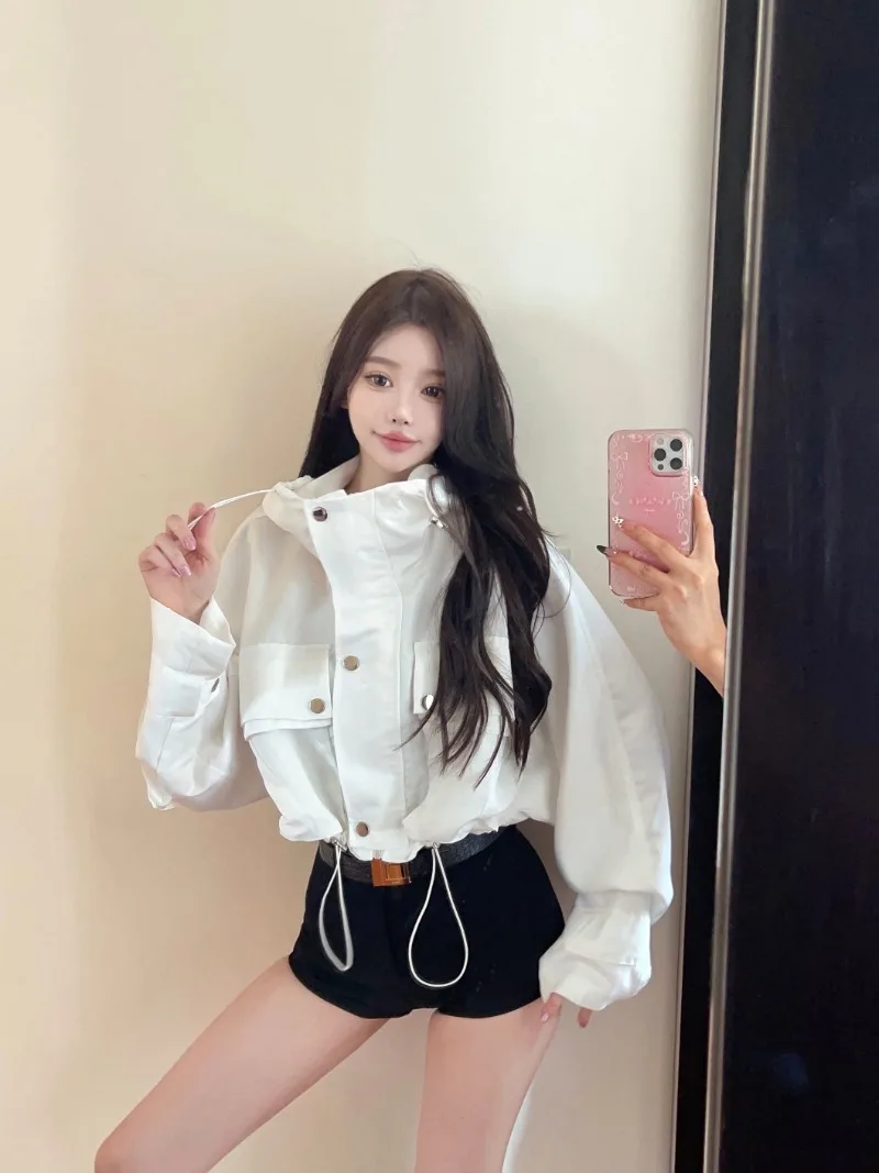 Sweet Hot Girl Shiny Silk Large Pocket Hooded Jacket for Women's Autumn Loose Long-sleeved Short Jacket Fashion Female Clothes
Sweet Hot Girl Shiny Silk Large Pocket Hooded Jacket for Women's Autumn Loose Long-sleeved Short Jacket Fashion Female Clothes