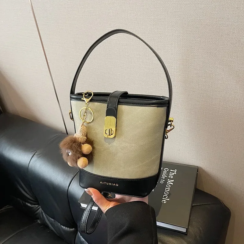 2025 Mini Bucket Crossbody Bag - Boho Vintage Leather Tote with Adjustable Chain, Day To Night Convertible Purse
2025 Mini Bucket Crossbody Bag - Boho Vintage Leather Tote with Adjustable Chain, Day To Night Convertible Purse
