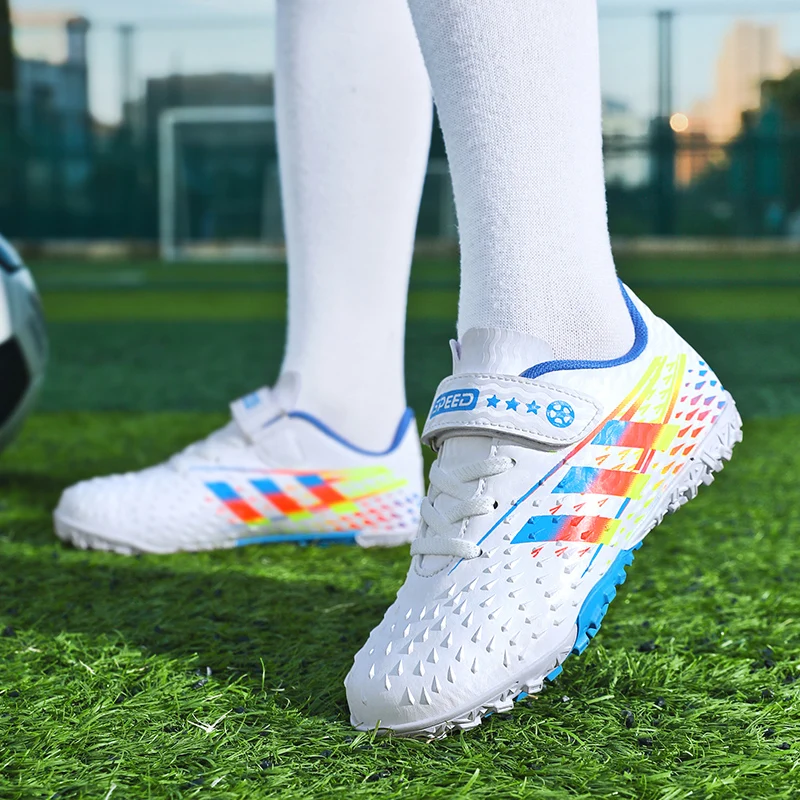 2024 Kids Football Shoes Ultralight Training Fast Futsal Soccer Studded Shoes Outdoor Non Slip Professional Football Field Boots
2024 Kids Football Shoes Ultralight Training Fast Futsal Soccer Studded Shoes Outdoor Non Slip Professional Football Field Boots