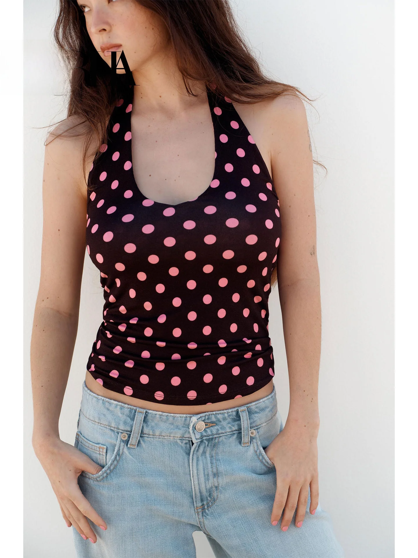 Summer 2026 Retro Sexy Polka Dot U-Neck Slim Fit Vest Top Women's Fashion Trendy Sleeveless Short Length Outerwear
Summer 2026 Retro Sexy Polka Dot U-Neck Slim Fit Vest Top Women's Fashion Trendy Sleeveless Short Length Outerwear