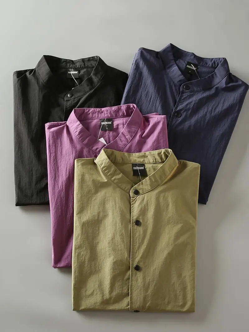 Новая осенняя мужская куртка свободного кроя с длинными рукавами для активного отдыха, легкая, быстросохнущая, дышащая, с воротником-стойкой, повседневная, с защитой от солнца.
Новая осенняя мужская куртка свободного кроя с длинными рукавами для активного отдыха, легкая, быстросохнущая, дышащая, с воротником-стойкой, повседневная, с защитой от солнца.