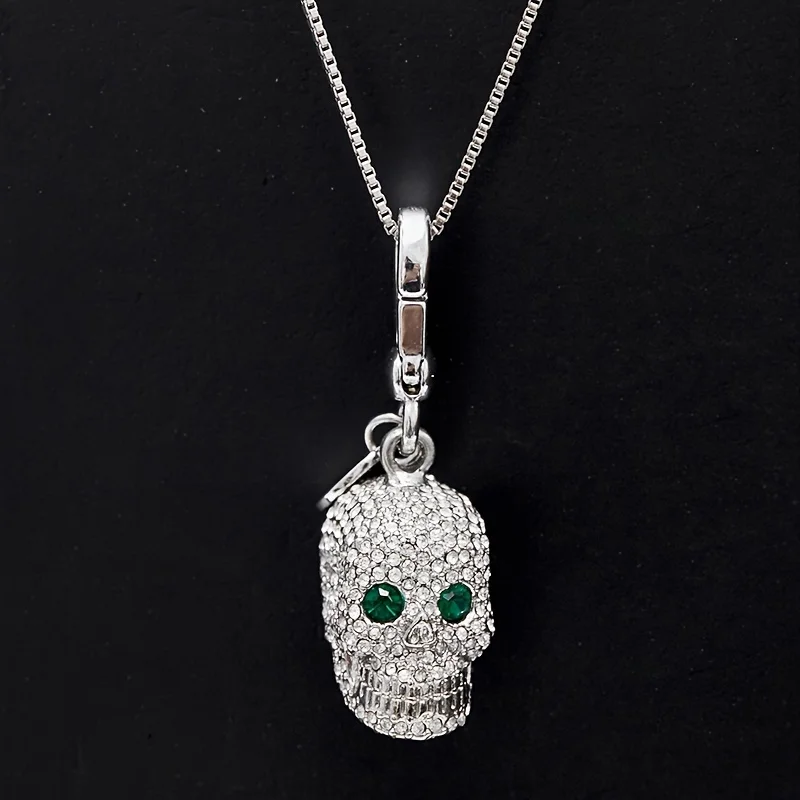 1Pc Fashion Luxury Silver Zircon Green Eye Skull Pendant Necklace for Women Cool Punk Party Jewelry Valentine's Day Gift
1Pc Fashion Luxury Silver Zircon Green Eye Skull Pendant Necklace for Women Cool Punk Party Jewelry Valentine's Day Gift
