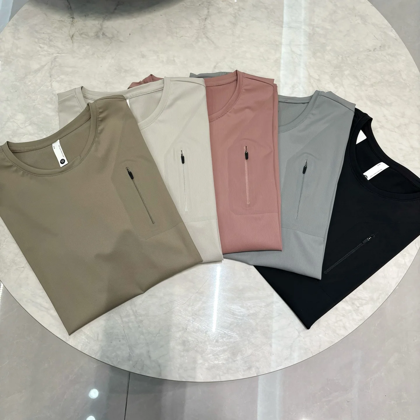 M7049 Men Short Sleeve O-Neck Breathable Running T-Shirt Summer Quick Dry Casual Sports Tee Shirt
M7049 Men Short Sleeve O-Neck Breathable Running T-Shirt Summer Quick Dry Casual Sports Tee Shirt