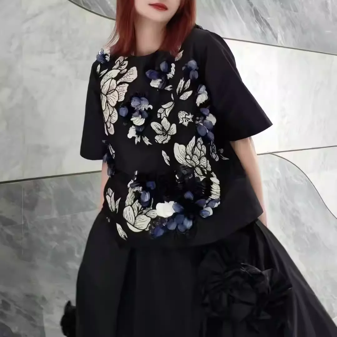 Burgundy Silk Top Women's Fashion Flowers Loose Trench Coat Elegant Ladies Half Sleeve Black Shirt
Burgundy Silk Top Women's Fashion Flowers Loose Trench Coat Elegant Ladies Half Sleeve Black Shirt