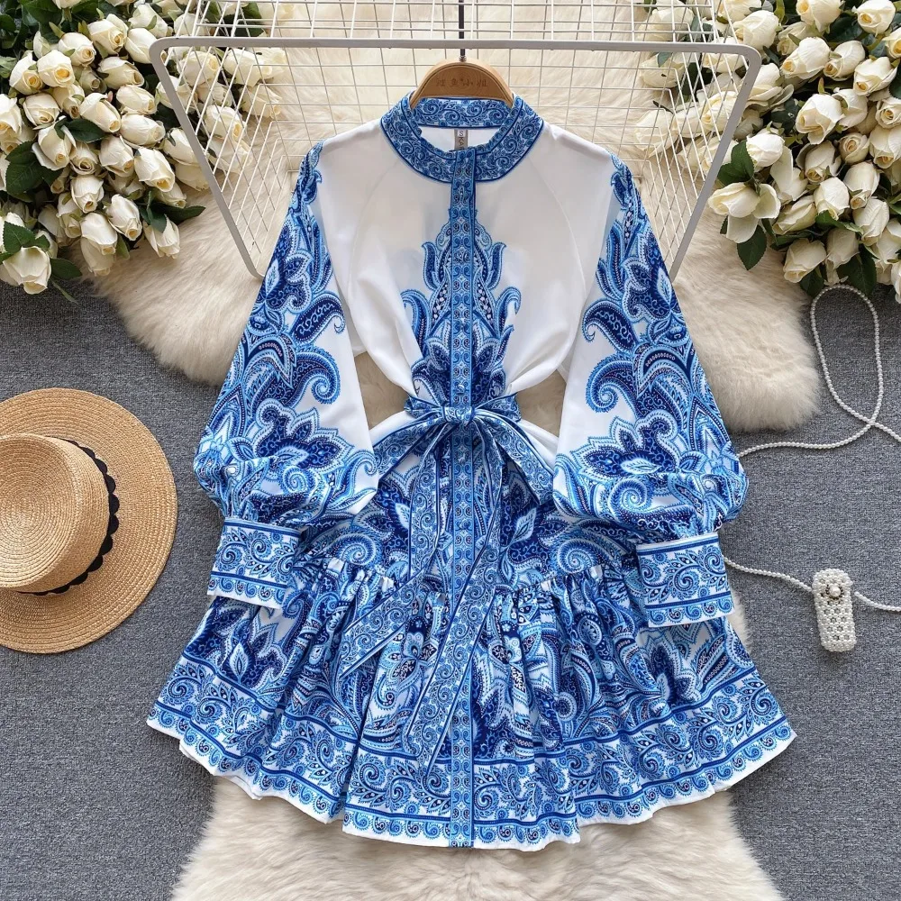 French Vintage O-neck Folds Print Puff Sleeves Long Sleeves Single Breasted Dress Casual Women Fashion Autumn Short Dress
French Vintage O-neck Folds Print Puff Sleeves Long Sleeves Single Breasted Dress Casual Women Fashion Autumn Short Dress