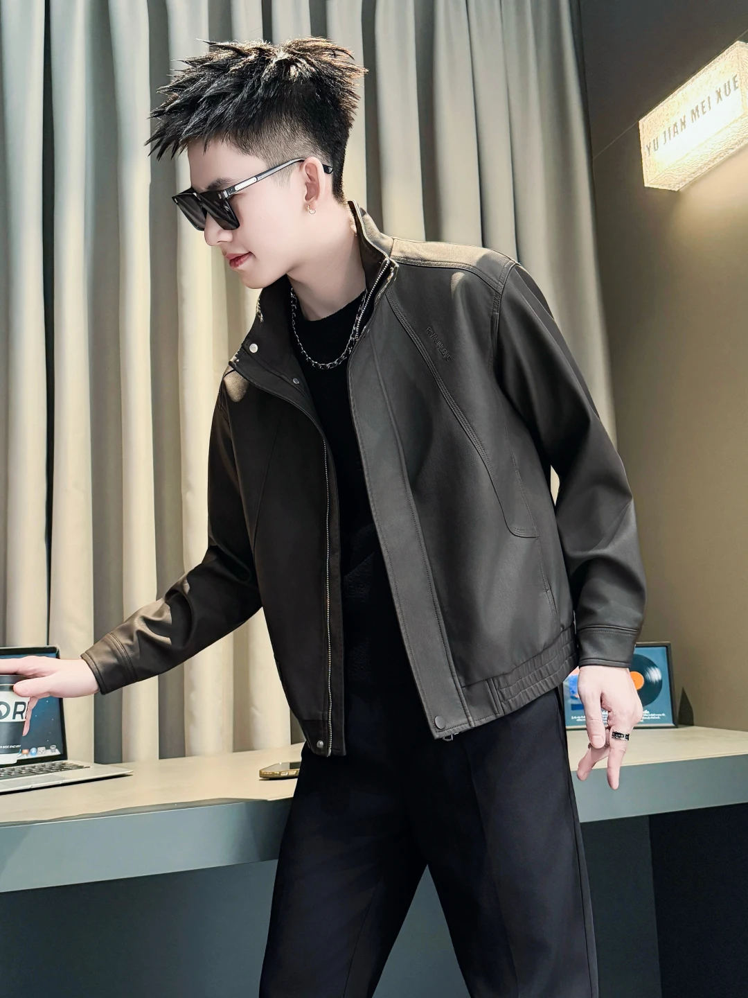 Casual Men's Biker Jaet Flight Outerwear Long Sve Thiened Polyester Fiber Warmth Stand Collar Motorbike Sle Upperwear
Casual Men's Biker Jaet Flight Outerwear Long Sve Thiened Polyester Fiber Warmth Stand Collar Motorbike Sle Upperwear