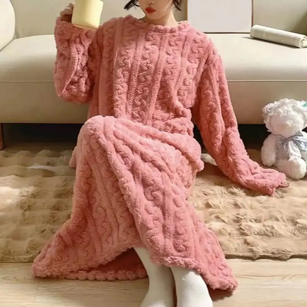 Fleece Nightgown Warm Plush Nightdress Cozy Fuzzy Fleece Women's Flannel Nightgown with Pockets Warm Winter Pullover for A
Fleece Nightgown Warm Plush Nightdress Cozy Fuzzy Fleece Women's Flannel Nightgown with Pockets Warm Winter Pullover for A