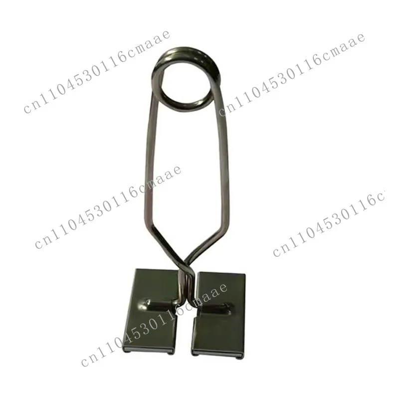 New Carpet Patchwork Clip Carpet Clip Carpet Installation Tool Professional Pedal Iron Seam Iron
New Carpet Patchwork Clip Carpet Clip Carpet Installation Tool Professional Pedal Iron Seam Iron