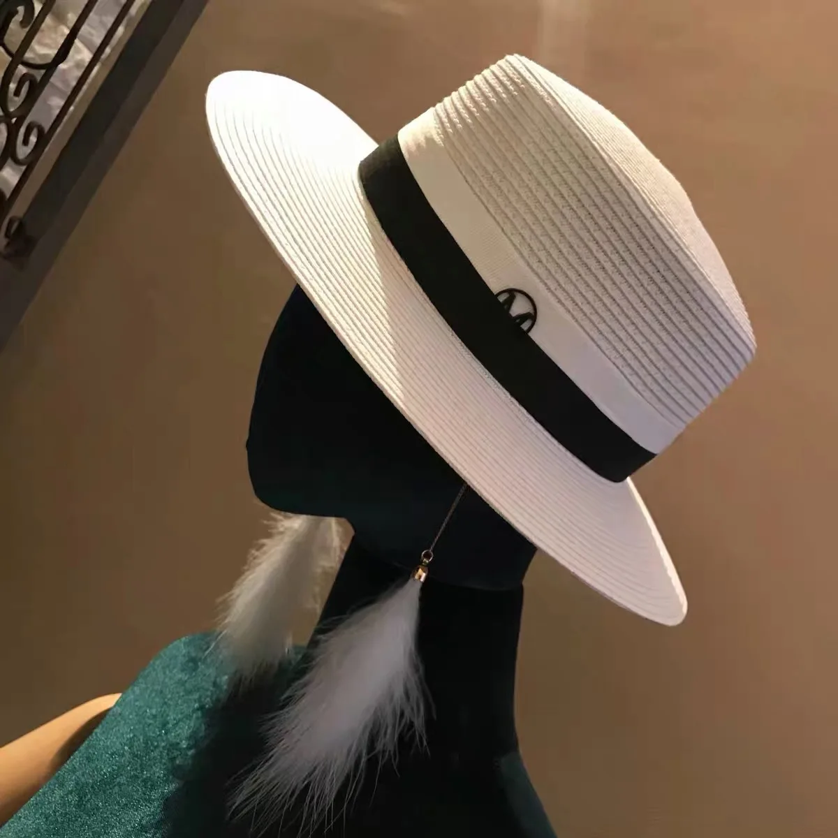 Straw Hat Female Sun Hat Flat Top Letter Elegant White Top Hat Female British Sun Protection Seaside Vacation Sun Hat Child Tide
Straw Hat Female Sun Hat Flat Top Letter Elegant White Top Hat Female British Sun Protection Seaside Vacation Sun Hat Child Tide