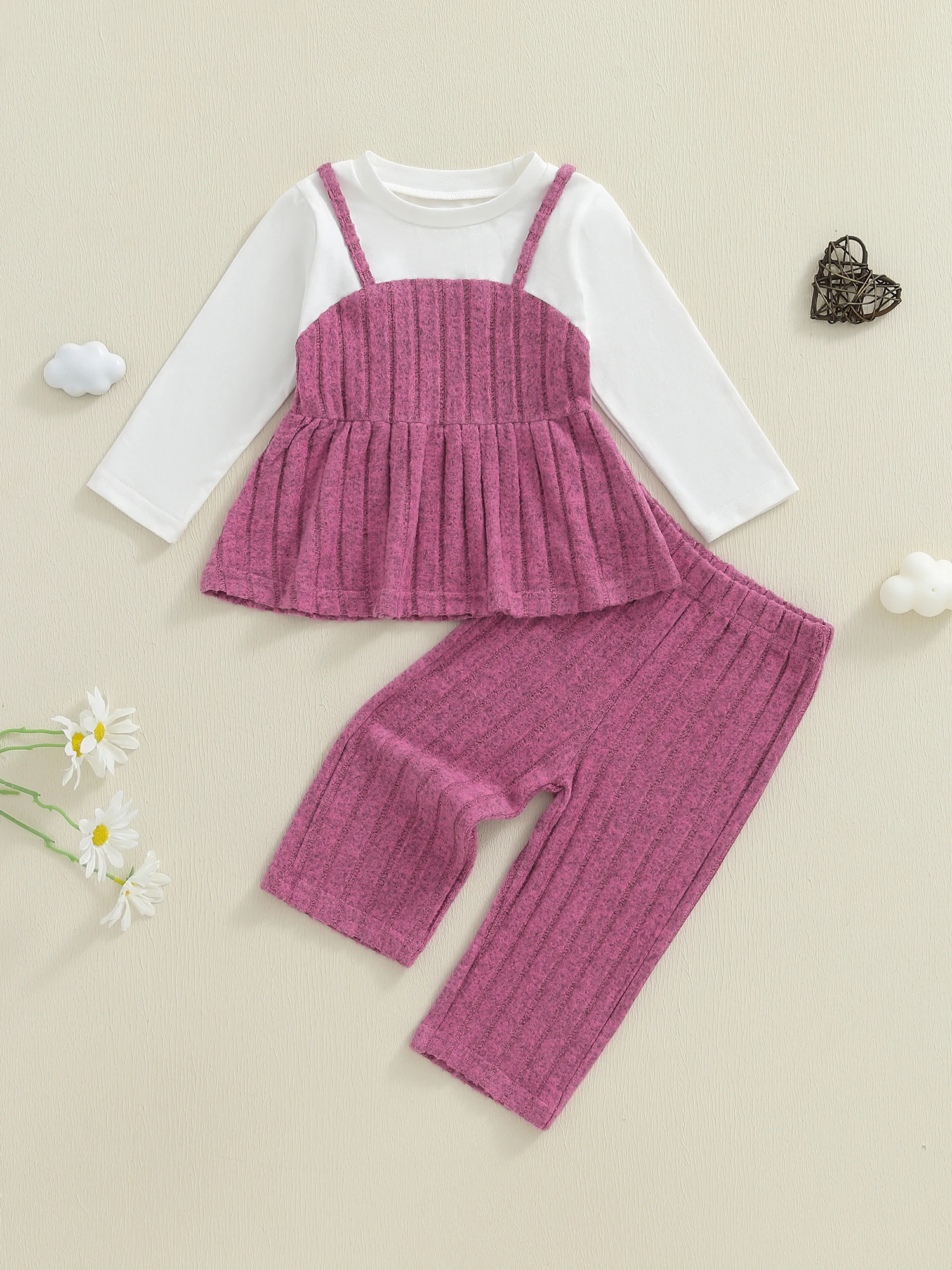 Комплект из двух предметов для девочек: топ с длинными рукавами и круглым вырезом, расклешенные брюки с искусственным дизайном из двух частей.
Комплект из двух предметов для девочек: топ с длинными рукавами и круглым вырезом, расклешенные брюки с искусственным дизайном из двух частей.